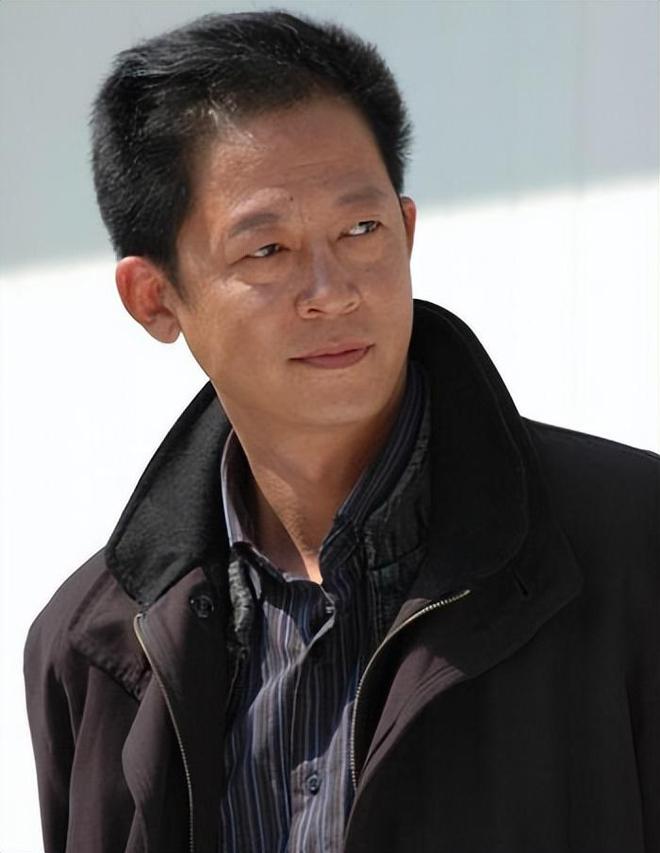 糖事件王志文一人单挑30多家媒体毫不畏惧！龙8国际电子游戏娱乐平台震惊娱乐圈的口香(图3)