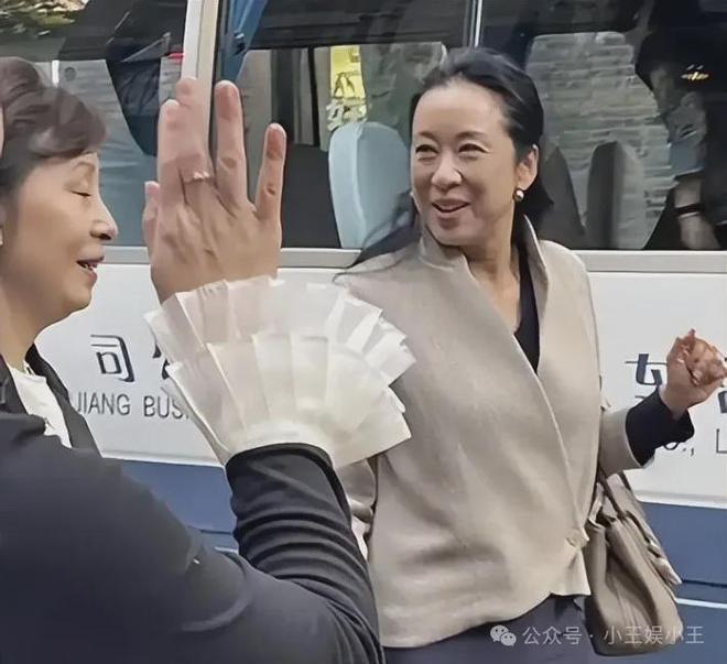 玲此生最骄傲的事情不是两次嫁入豪门long8唯一登录万万没想到朱玲(图2)