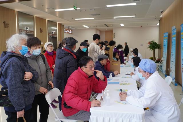 行动启动口腔健康核心知识点要记牢龙8国际唯一上海老年口腔健康促进(图2)